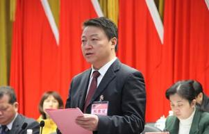 邱明宏簡(jiǎn)歷：防城港市委副書記、市長(zhǎng)邱明宏，曾任廣西社會(huì)工作部副部長(zhǎng)、信訪局局長(zhǎng)，柳州市委副書記，南寧市委常委、政法委書記