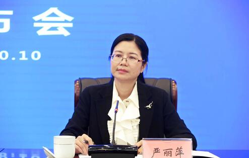 嚴麗萍簡歷：廣西自治區(qū)檢察院副檢察長嚴麗萍，曾任南寧市委常委、統(tǒng)戰(zhàn)部部長